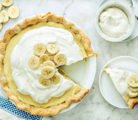Banana Cream Pie Perfection: Tips and Tricks for Making the Best Pie