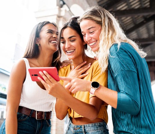 Friendship Quotes to Celebrate Your Closest Relationships