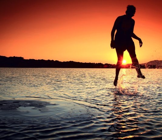 Happiness Quotes to Help You Cultivate a Positive Mindset
