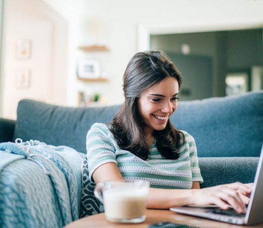 Investing in Stocks: How to Navigate the Market and Make Smart Choices