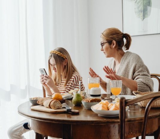 Navigating Sexual Boundaries: How to Communicate Your Needs and Desires